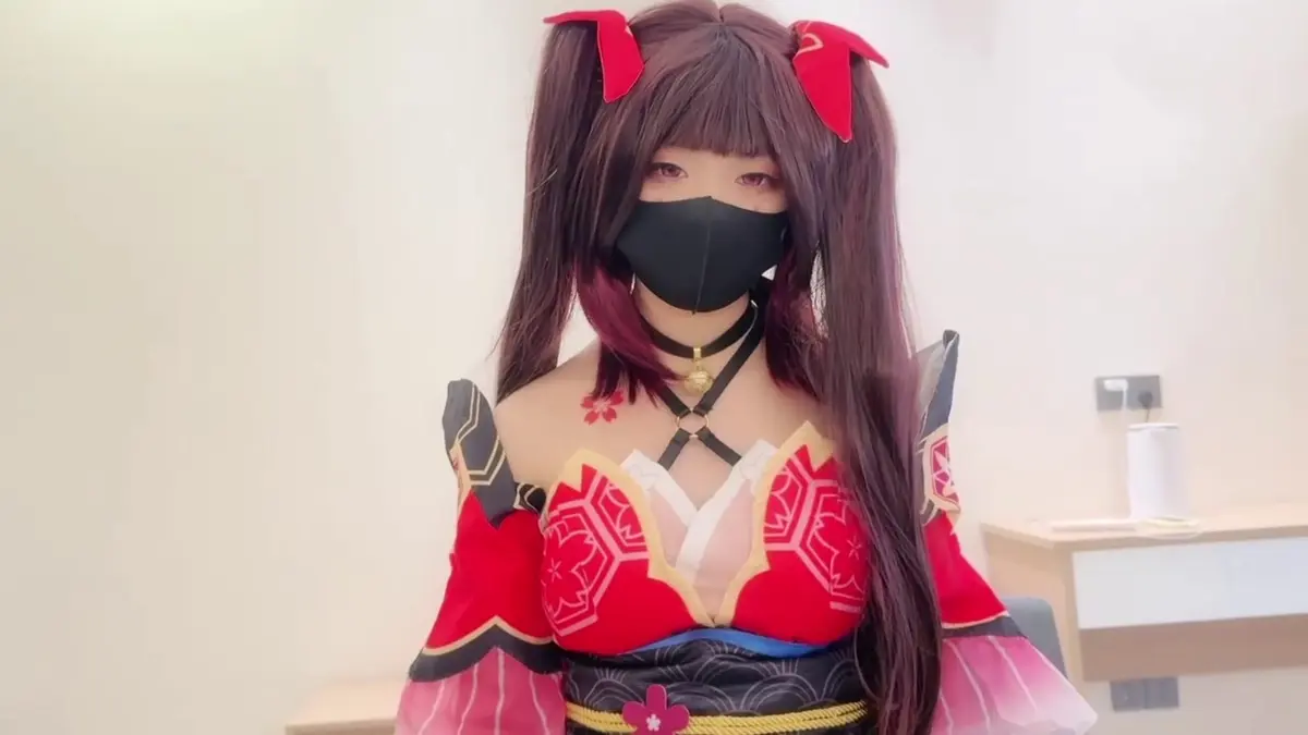 《小欣奈》超清神里绫华cosplay视频在线播放-小欣奈化身原神人气角色-1080P高清画质免费观看-全网最火cosplay作品