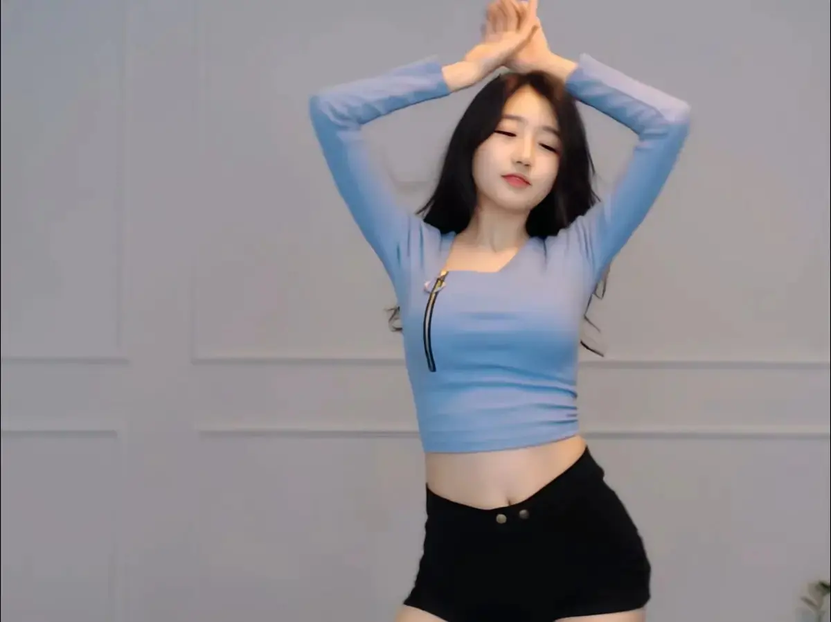 onlyfans每日大赛徐雅终极剪辑 - 抖音爆款8月加长版高能瞬间 - 免费在线观看