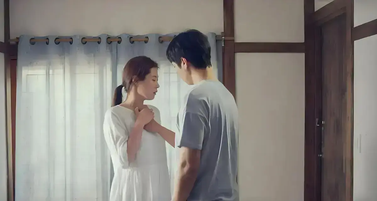 《出轨》韩国高分剧情片高清未删减全集在线看-无广告免费观看《出轨》完整版不卡顿-网盘HD同步上线云帆影院独播-《出轨》高清资源无删减播放