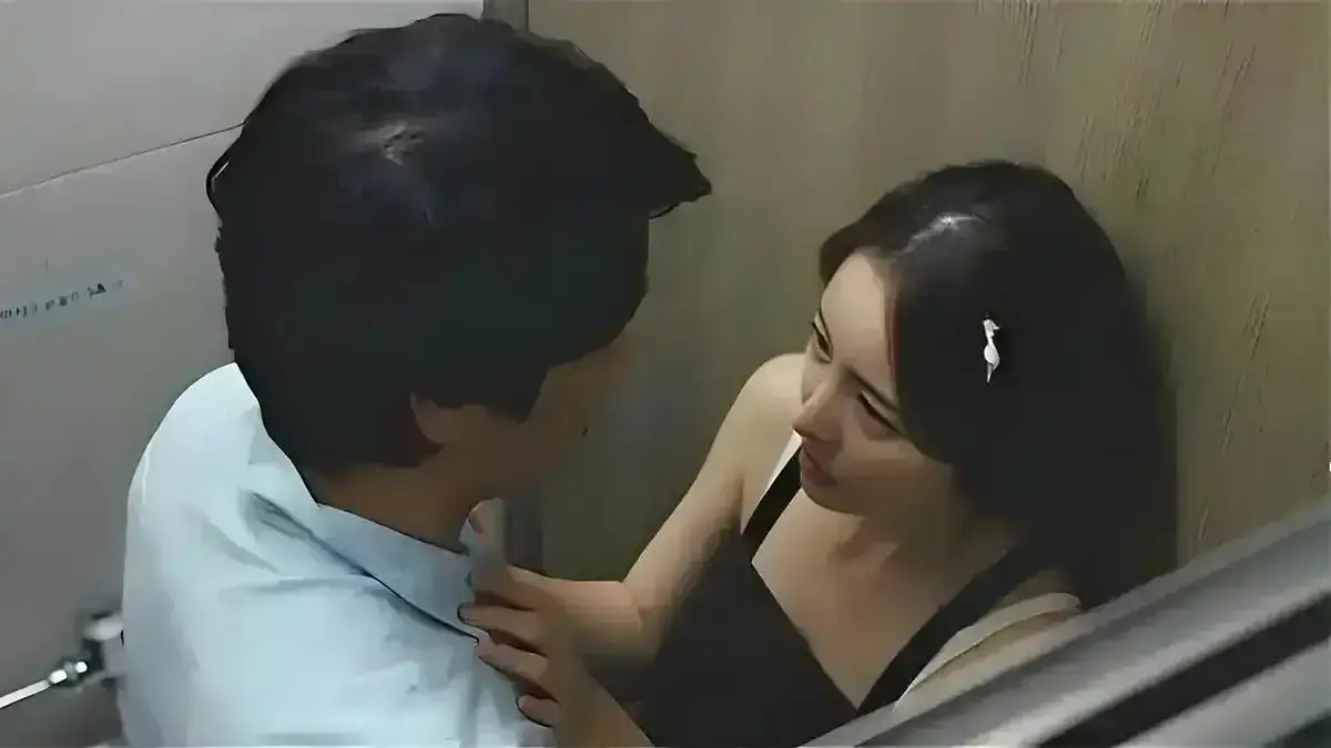 《善良的小姨子》蓝光4K未删减版在线播放-韩国伦理电影《善良的小姨子》全集高清无广告观看-夸克网盘独家资源下载
