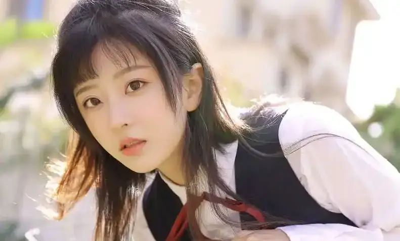 《美丽小蜜桃》未删减版全集免费观看-美国1978年艺术电影《美丽小蜜桃》-1080P高清画质无广告播放