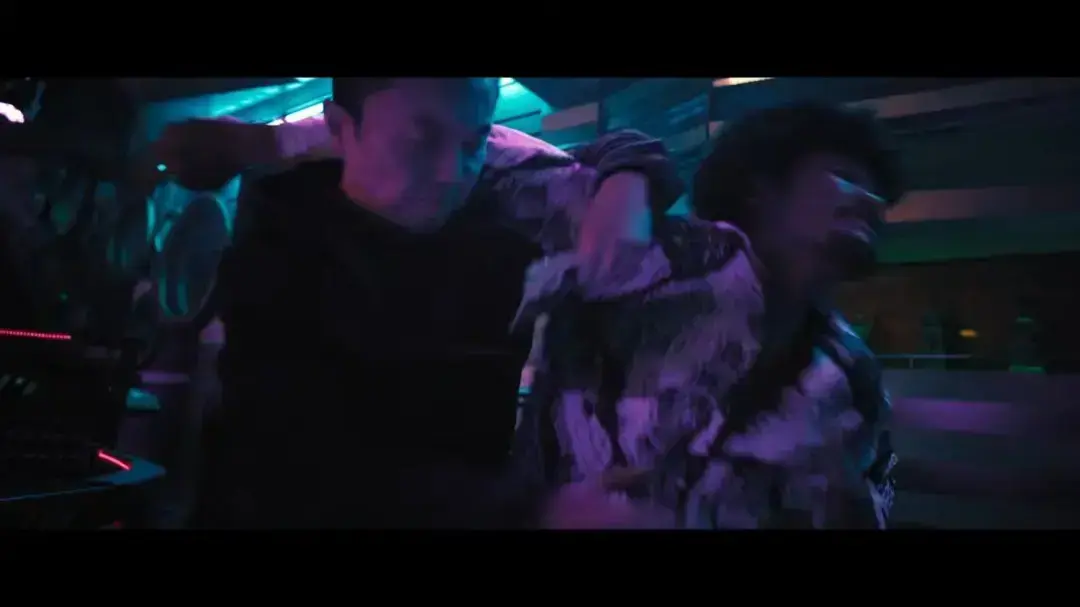 《火遮眼》谢苗主演动作电影-1080P高清国语中字未删减版在线观看-《火遮眼》全1集免费播放-网盘迅雷磁力链接资源下载